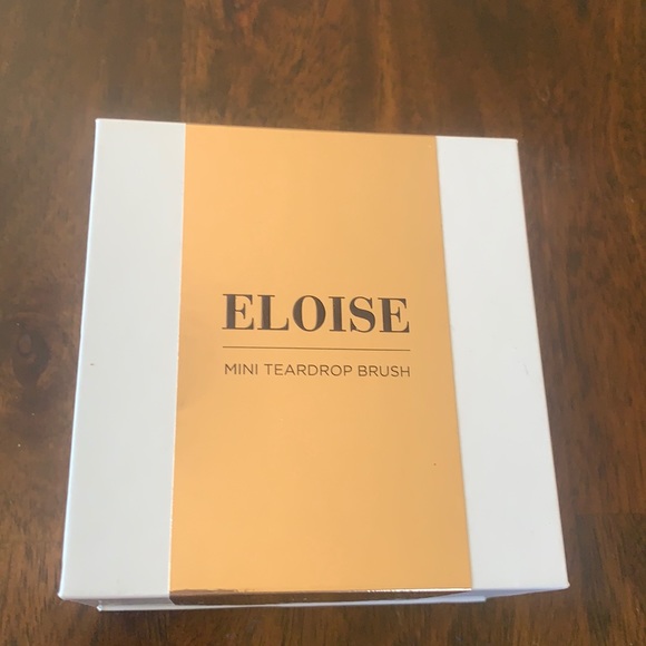 Eloise Mini Teardrop Brush - Picture 2 of 5